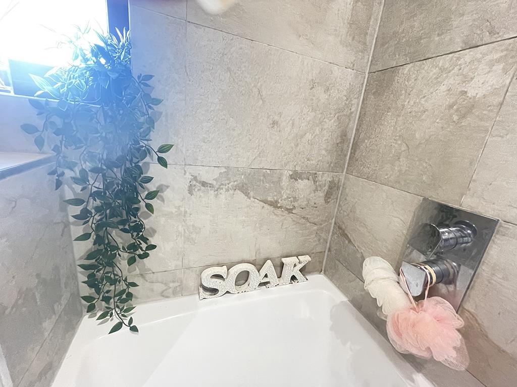 3 bedroom semi-detached house For Sale in Foulridge - Bathroom